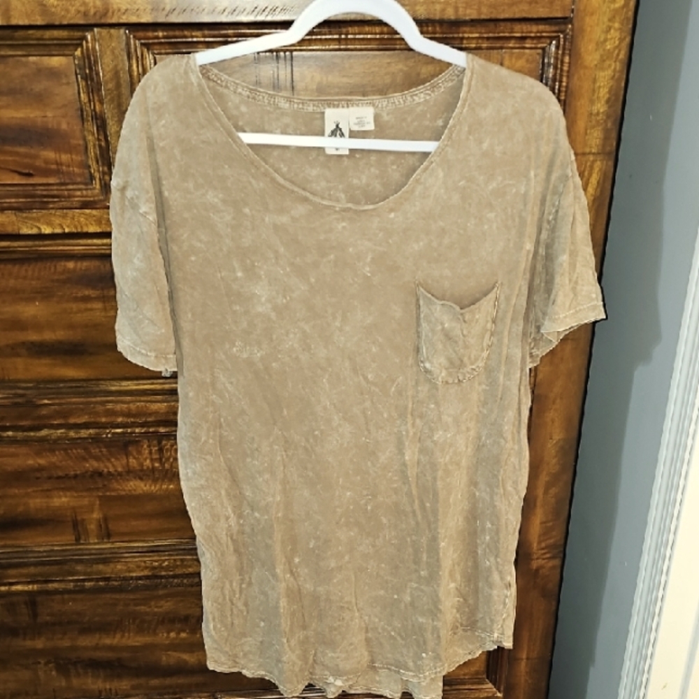 Brown Mineral Wash Womens Long Length Top. Sz Medium